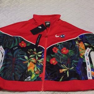 Nike women cropped tropical sweater